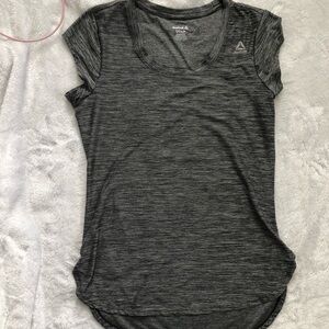 Reebok Gray Short Sleeve Activewear Top Size Small
